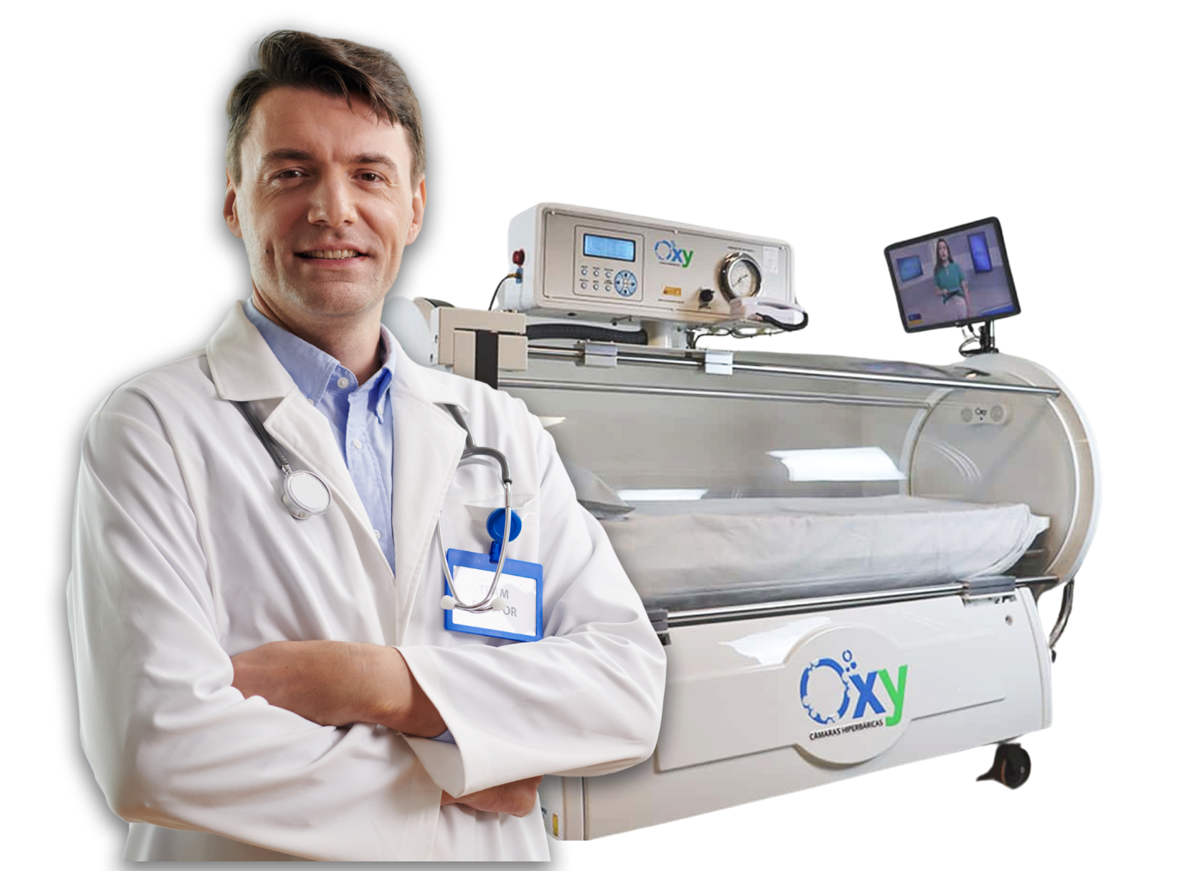 médico na frente de uma câmara hiperbárica individual e moderna